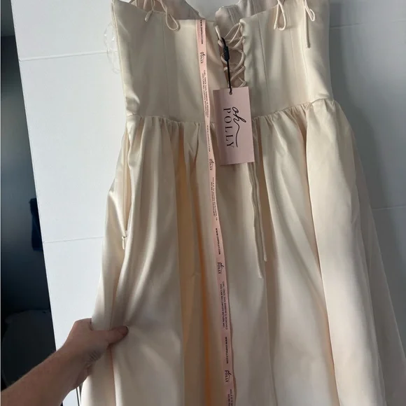 Oh Polly Cream Midi Dress - Picture 4 of 4